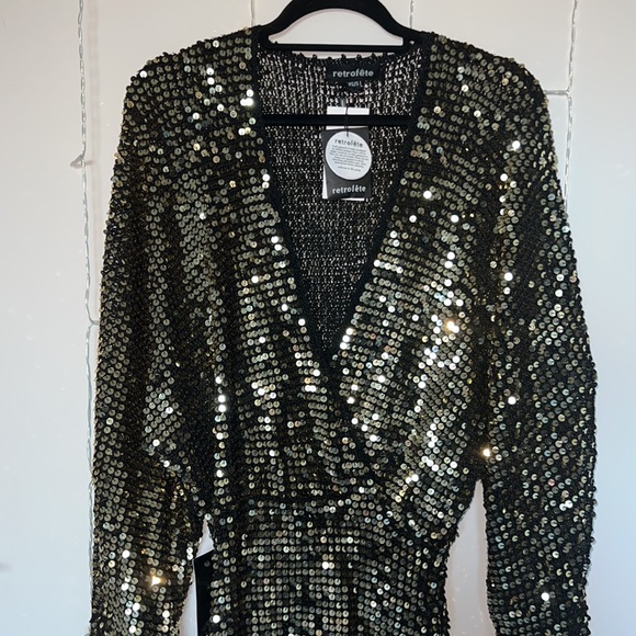 ❌SOLD❌ retrofete Lucia Dress in Black & Gold XS/S - Picture 9 of 13